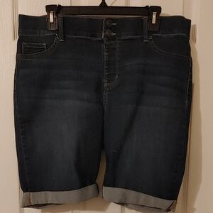 Stitch Star Dark Blue Stretch Denim Shorts Women's size 16W Rolled Cuff Casual